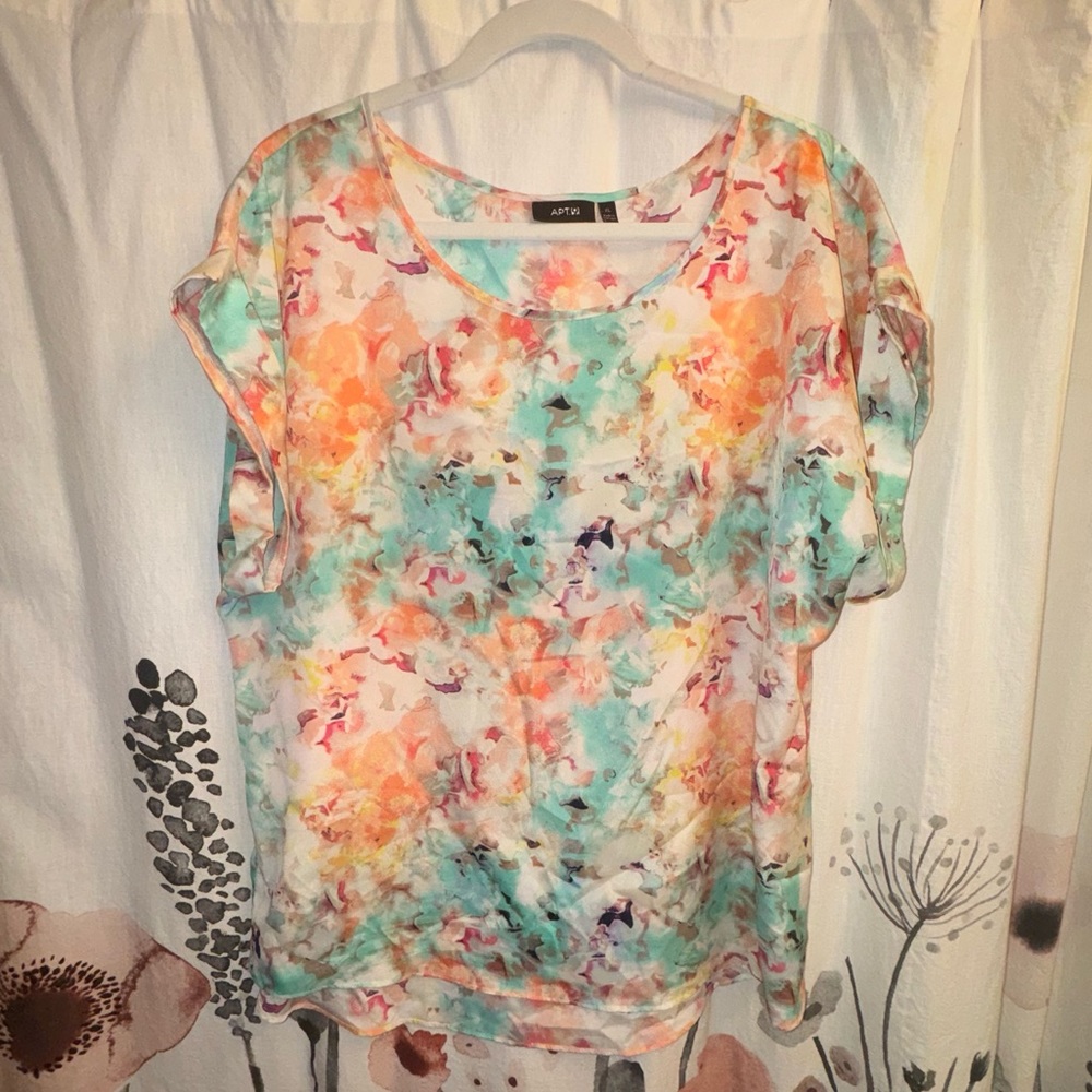 Apt 9 XL multi color silky top